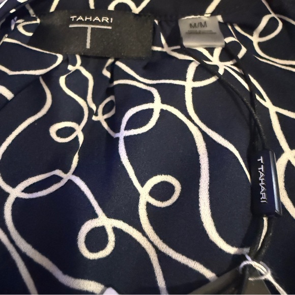 NWT Tahari Navy and White Blouse Sz M - Picture 5 of 7